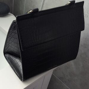Elegant Black Crocodile-Embossed Handbag